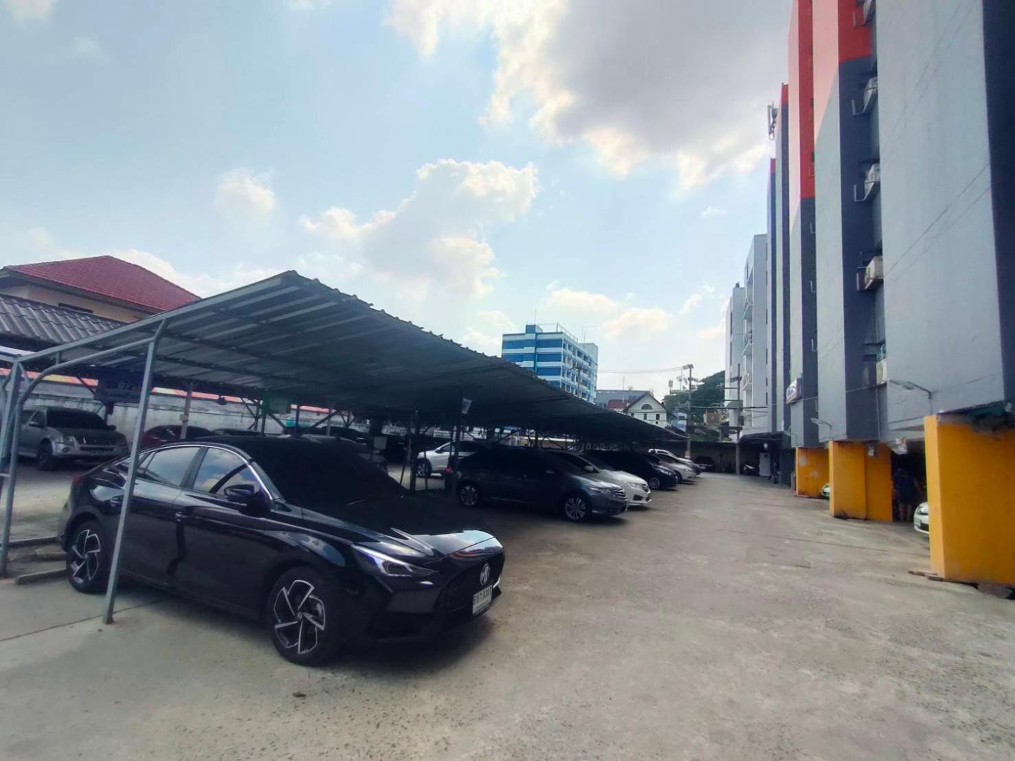 Prl Place Bangkok Eksteriør bilde